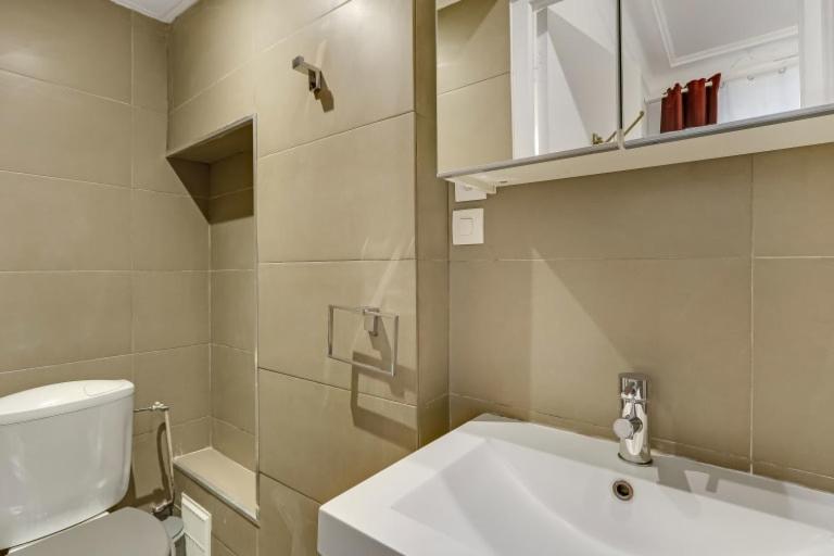 A Sweet Studio In Montparnasse - Boulevard Du Montparnasse Παρίσι Εξωτερικό φωτογραφία